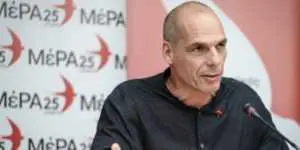 Γιάνης Βαρουφάκης: Καταγγέλλουμε την «Μητσοτάκης ΑΕ» για την απάτη στην τιμή του ρεύματος