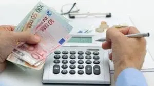 Επαγγελματίες: Έως 20 Αυγούστου η πληρωμή των εισφορών Ιουνίου 2020