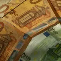 Voucher 200 ευρώ: Ανοίγει η πλατφόρμα για τις αιτήσεις - Δικαιούχοι και κριτήρια