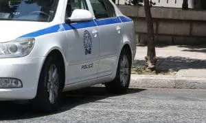 Άγριο έγκλημα στη Θεσσαλονίκη - Έσφαξε τη σύντροφό του μέσα στο διαμέρισμά της