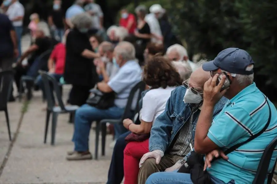 Αναδρομικά: Έρχονται ραβασάκια για φόρους από την ΑΑΔΕ