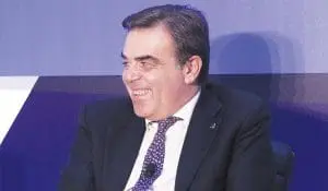 Ομολογία-πρόκληση του επιτρόπου Σχοινά: «Θέλουμε να προωθήσουμε τα εμβόλια. Κάναμε αγορά και για το 2023»