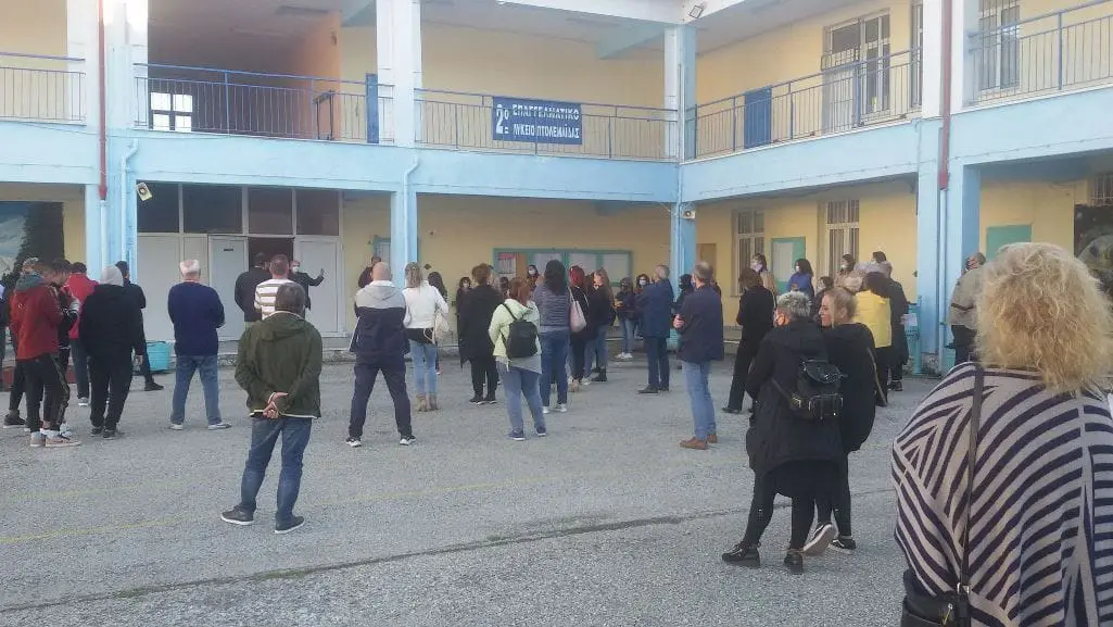Πτολεμαΐδα: Συνεχίζεται η κατάληψη στο 2ο ΕΠΑΛ- Πρωτοβουλία για να λειτουργήσει κανονικά το Σχολείο
