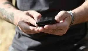 Ποιοι ανεμβολίαστοι θα λάβουν SMS και κάθε πότε