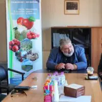 Με εκπροσώπους των μηλοκαλλιεργητών του Δήμου Εορδαίας συναντήθηκε ο Δήμαρχος Παναγιώτης Πλακεντάς. Επιστολή στον Υπουργό Αγροτικής Ανάπτυξης με αίτημα στήριξής τους.
