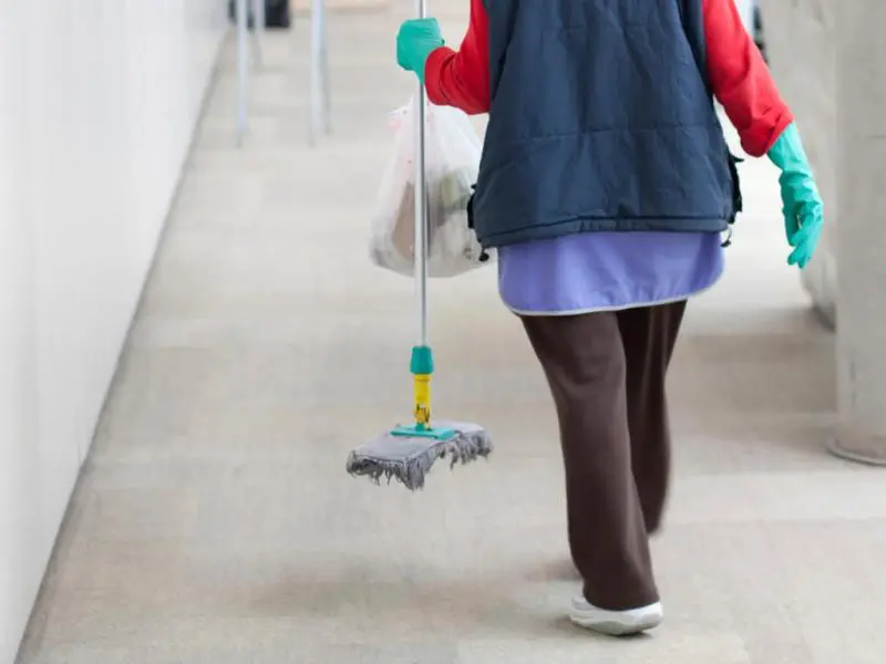 Σχολικές καθαρίστριες Δήμου Αμυνταίου: Είναι ντροπή για το δήμο Αμυνταίου να απαξιώνει καθαρίστριες και πολίτες στο θέμα της καθαριότητας στα σχολεία - Επιστολή στα αρμόδια υπουργεία