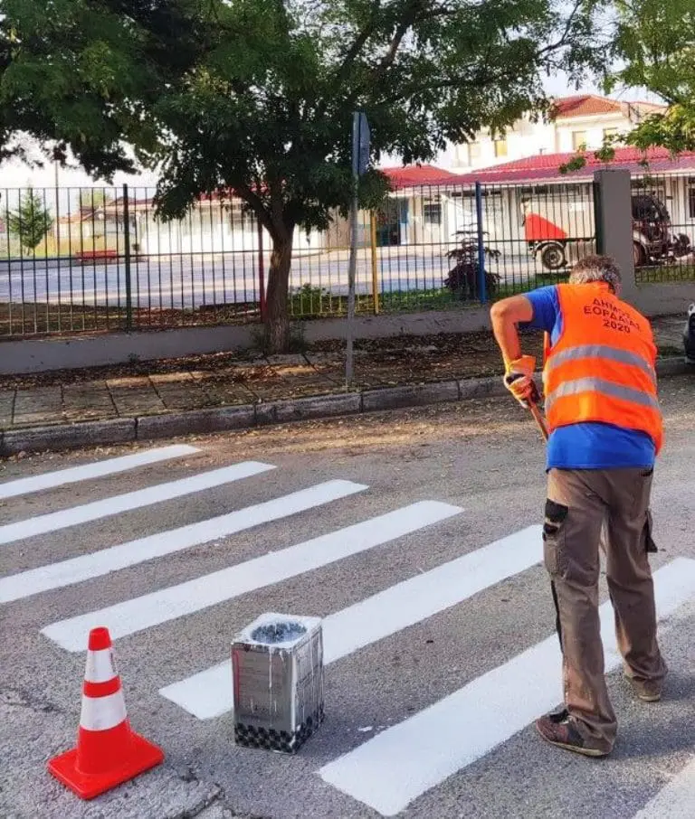 Πτολεμαΐδα: Αγνοούν οι οδηγοί τις διαβάσεις πεζών στην περιοχή της Αγίας Σκέπης !