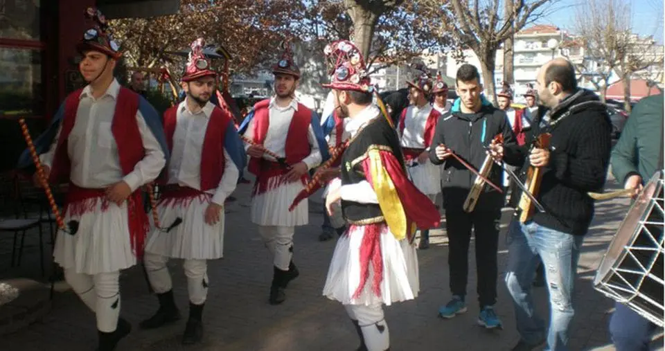 Παραμονή Χριστουγέννων, με Κοτσαμάνια και Ετήσιο χορό, από τον Ποντιακό Σύλλογο Πτολεμαΐδας  