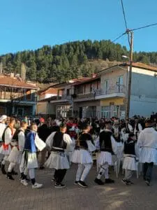  Το έθιμο των Γκέγκηδων και των Εσκαρήδων στο Εμπόριο Εορδαίας!