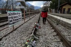 Τέμπη: 14 οι τραυματίες, 7 σε ΜΕΘ, 4 διασωληνωμένοι – «Μάχη» δίνει ο 20χρονος φοιτητής από τον Βόλο