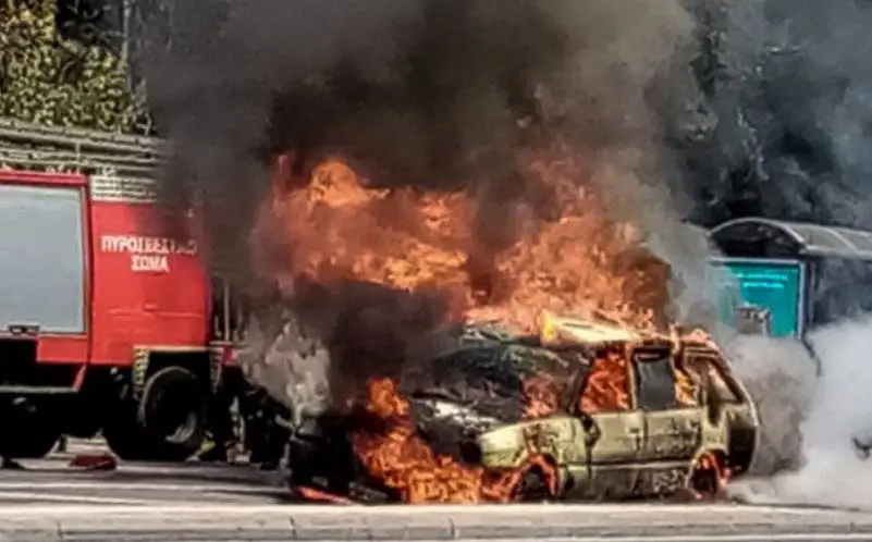 Γιατί παίρνουν φωτιά τα αυτοκίνητα; - Tι πρέπει να προσέχουν οι οδηγοί