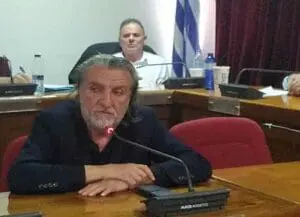 Με μπηχτές, υπονοούμενα και σαφείς αιχμές η αποχώρηση Δίκα - Κάλφα από το Δημοτικό Συμβούλιο Εορδαίας