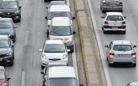 Και στον οδηγό πρόστιμο αν οι επιβάτες ΙΧ δεν φορούν ζώνη