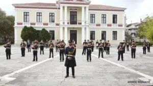 Στις 24 & στις 31 Δεκέμβρη τα κάλαντα στο Δημαρχείο από "Πανδώρα" και συλλόγους