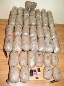 Eordaialive.com - Τα Νέα της Πτολεμαΐδας, Εορδαίας, Κοζάνης Συνελήφθησαν δυο ημεδαπές γυναίκες σε περιοχή της Καστοριάς για μεταφορά και κατοχή ναρκωτικών ουσιών