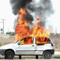 Eordaialive.com - Τα Νέα της Πτολεμαΐδας, Εορδαίας, Κοζάνης Πήρε φωτιά αυτοκίνητο επάνω στην Εγνατία Οδό λίγο έξω από τη Βέροια!