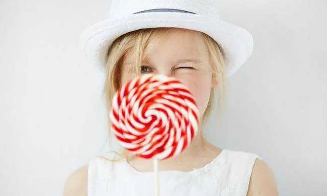 Eordaialive.com - Τα Νέα της Πτολεμαΐδας, Εορδαίας, Κοζάνης Πόση ζάχαρη επιτρέπεται να τρώνε τα παιδιά – Η νέα οδηγία