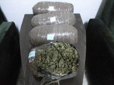 Συνελήφθη 29χρονος αλλοδαπός γιατί μετέφερε πάνω από 3 κιλά και 800 γραμμάρια ακατέργαστη κάνναβη σε περιοχή της Φλώρινας - Eordaialive.com