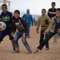 Eordaialive.com - Τα Νέα της Πτολεμαΐδας, Εορδαίας, Κοζάνης Μέσα στον Σεπτέμβριο ξεκινούν μαθήματα τα προσφυγόπουλα που διαμένουν στην Μακεδονία
