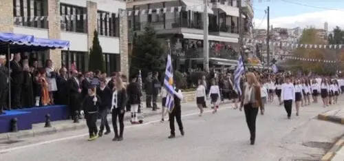 Eordaialive.com - Τα Νέα της Πτολεμαΐδας, Εορδαίας, Κοζάνης Δείτε ολόκληρη την Παρέλαση της 11ης Νοεμβρίου στην Καστοριά (Βίντεο)
