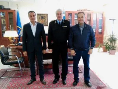 Eordaialive.com - Τα Νέα της Πτολεμαΐδας, Εορδαίας, Κοζάνης Επίσκεψη του πρώτου Διοικητή της Σχολής Πυροσβεστών Πτολεμαΐδας στον Περιφερειάρχη Δυτικής Μακεδονίας  