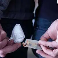 Eordaialive.com - Τα Νέα της Πτολεμαΐδας, Εορδαίας, Κοζάνης Συνελήφθη αλλοδαπή στη Φλώρινα για διακεκριμένη περίπτωση διακίνησης ναρκωτικών σε αστυνομικό κρατητήριο