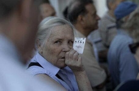'Έκτακτο επίδομα στους συνταξιούχους, χωρίς κριτήρια - Eordaialive.com
