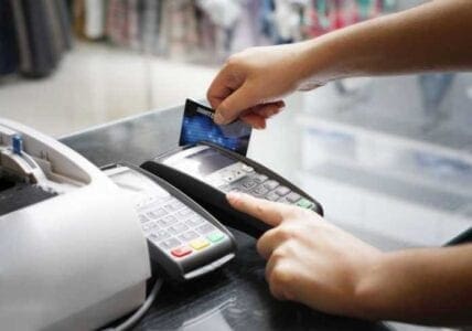 Έρχεται το νομοσχέδιο για το «πλαστικό χρήμα» -Πώς θα χτίζετε αφορολόγητο - Eordaialive.com
