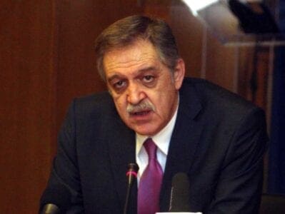 Ακόμα κι οι "αλήθειες" τους είναι μισές γράφει ο Πάρις Κουκουλόπουλος - Eordaialive.com
