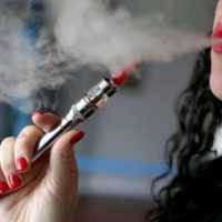 Eordaialive.com - Τα Νέα της Πτολεμαΐδας, Εορδαίας, Κοζάνης Ηλεκτρονικό τσιγάρο: Λιγότερες χημικές και καρκινογόνες ουσίας από το κανονικό τσιγάρο
