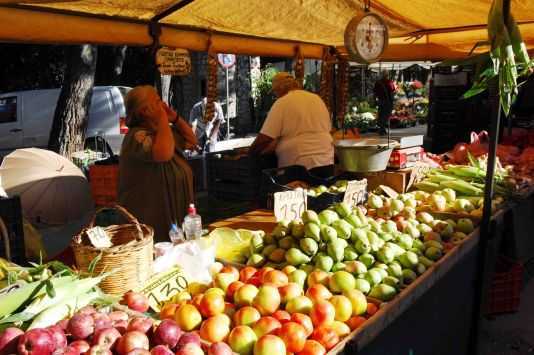 Δραστηριοποίηση των πωλητών ( παραγωγών - επαγγελματιών διατροφικών - βιομηχανικών προϊόντων ) λαϊκής αγοράς του Δήμου Αμυνταίου