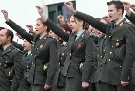 Eordaialive.com - Τα Νέα της Πτολεμαΐδας, Εορδαίας, Κοζάνης «Χαράτσι» στους στρατιωτικούς για τις… στολές