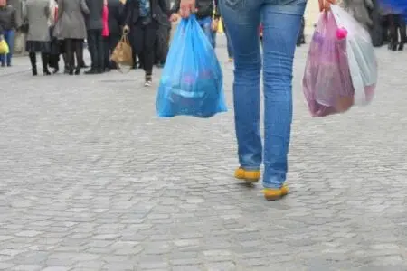 Eordaialive.com - Τα Νέα της Πτολεμαΐδας, Εορδαίας, Κοζάνης Τέρμα οι δωρεάν πλαστικές σακούλες –Μπαίνει τέλος από το 2018 (ΚΥΑ)
