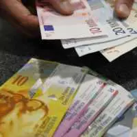 Eordaialive.com - Τα Νέα της Πτολεμαΐδας, Εορδαίας, Κοζάνης «Κούρεμα» για δάνεια σε ελβετικό φράγκο