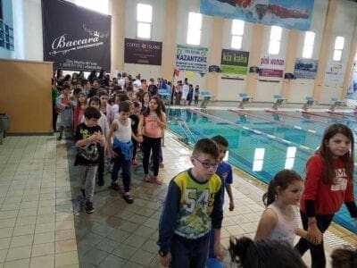 Φιλική Ημερίδα Ακαδημιών στο Δημοτικό κολυμβητήριο Πτολεμαΐδας (φωτογραφίες) - Eordaialive.com
