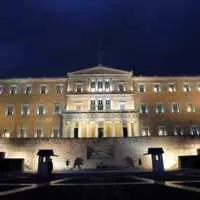 Eordaialive.com - Τα Νέα της Πτολεμαΐδας, Εορδαίας, Κοζάνης Με κόκκινο και μαύρο χρώμα θα φωτιστεί το βράδυ το ελληνικό κοινοβούλιο