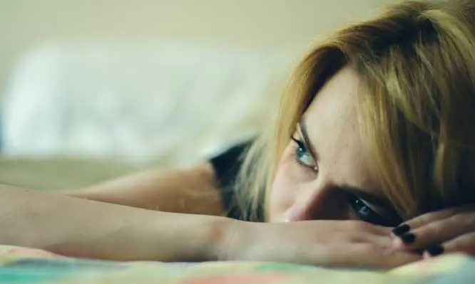 Eordaialive.com - Τα Νέα της Πτολεμαΐδας, Εορδαίας, Κοζάνης Κατάθλιψη: Τα 9 συμπτώματα στο σώμα και στον ύπνο