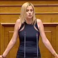 Eordaialive.com - Τα Νέα της Πτολεμαΐδας, Εορδαίας, Κοζάνης Ραχήλ Μακρή σε Καμμένο: «Χαρίσατε «μακεδονική» ταυτότητα σε τεχνητό έθνος – κράτος. Διαπράξατε συνειδητή εθνική μειοδοσία κατά των Ελλήνων. Τα επιχειρήματά σου για δημοψηφίσματα και κυρώσεις από την Βουλή, αποτελούν μια κοροϊδία στον ελληνικό λαό, που πρέπει να αγωνιστεί για να φύγετε άμεσα πριν την ένταξή τους στο ΝΑΤΟ»