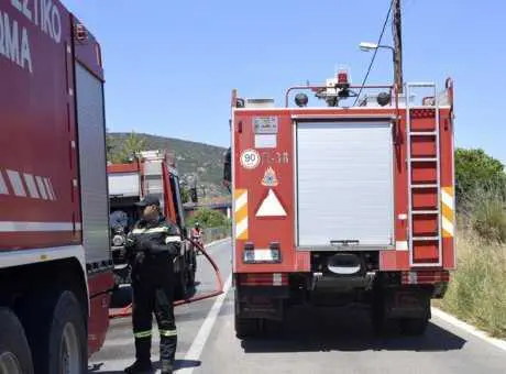 Eordaialive.com - Τα Νέα της Πτολεμαΐδας, Εορδαίας, Κοζάνης Φρικτό τροχαίο στη Θεσσαλονίκη: Οδηγός κάηκε ζωντανός μέσα στο αυτοκίνητό του