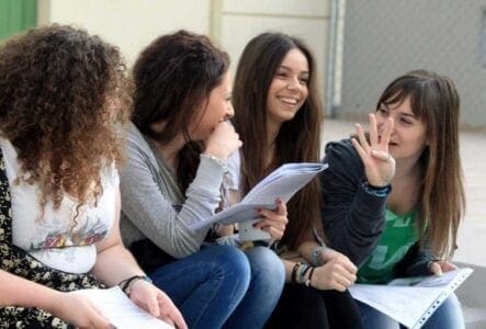 Πως απόφοιτοι λυκείου μπορούν να συνεχίσουν για αποφοίτους σε ΕΠΑΛ και ΙΕΚ - Eordaialive.com