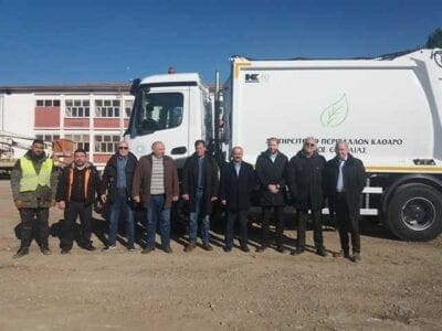 Με τρία υπερσύγχρονα απορριμματοφόρα δωρεά του ΤΑΡ ενισχύθηκε ο στόλος των οχημάτων του Δήμου Εορδαίας | Eordaialive.com Με τρία υπερσύγχρονα απορριμματοφόρα δωρεά του ΤΑΡ ενισχύθηκε ο στόλος των οχημάτων του Δήμου Εορδαίας - Eordaialive.com
