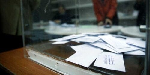Τι δείχνουν οι δύο νέες δημοσκοπήσεις - Η διαφορά ΝΔ με ΣΥΡΙΖΑ - Ποια κόμματα μπαίνουν στη Βουλή - Eordaialive.com