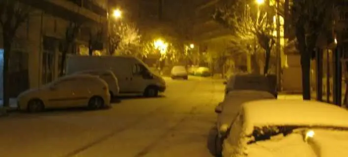 Eordaialive.com - Τα Νέα της Πτολεμαΐδας, Εορδαίας, Κοζάνης Viral βίντεο: Ντελιβεράς βγήκε μέσα στον χιονιά στην Κοζάνη για να παραδώσει παραγγελία [βίντεο]