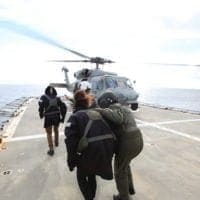 Σιάτιστα Κοζάνης: Μαθήτρια , σε φρεγάτα και ελικόπτερο του Πολεμικού Ναυτικού - Eordaialive.com