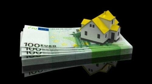 «Παγίδα» αποδείχτηκε το ΕΚΑΣ για χιλιάδες συνταξιούχους που «κόβονται» από το επίδομα στέγασης - Eordaialive.com