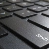 Διάταξη QWERTY: Γιατί τα γράμματα στο πληκτρολόγιο δεν είναι με αλφαβητική σειρά - Eordaialive.com