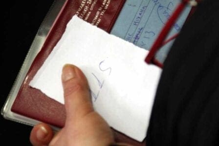 Γιατί δεν πρέπει να πετάξουμε τα Βιβλιάρια Υγείας - Eordaialive.com
