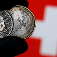 Eordaialive.com - Τα Νέα της Πτολεμαΐδας, Εορδαίας, Κοζάνης Έρχεται σημαντικό «κούρεμα» οφειλής για δάνεια σε ελβετικό φράγκο