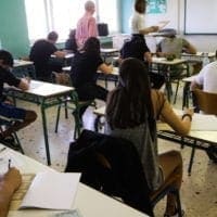 Πανελλαδικές: Πόσοι θα μπουν φέτος στα Πανεπιστήµια -Τι δείχνουν τα στοιχεία - Eordaialive.com