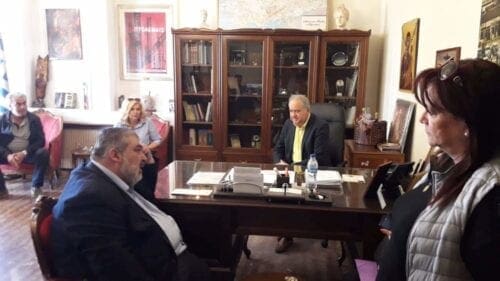 Στην Φιλαρμονική ορχήστρα του Δήμου ο Παναγιώτης Πλακεντάς. Επίσκεψη στο Δημαρχείο Εορδαίας. - Eordaialive.com